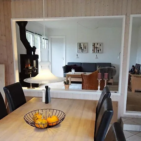 6 Person Holiday In V Ggerl Se 別荘 Bøtø By