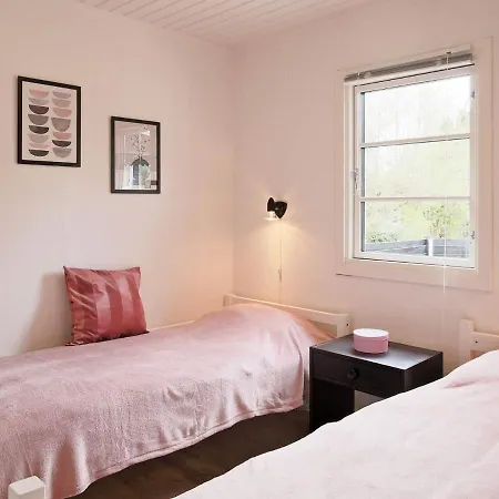 6 Person Holiday In V Ggerl Se 別荘 Bøtø By